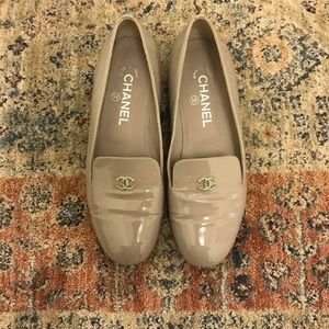 Chanel Pearl Patent Leather CC Opera Loafer 37
